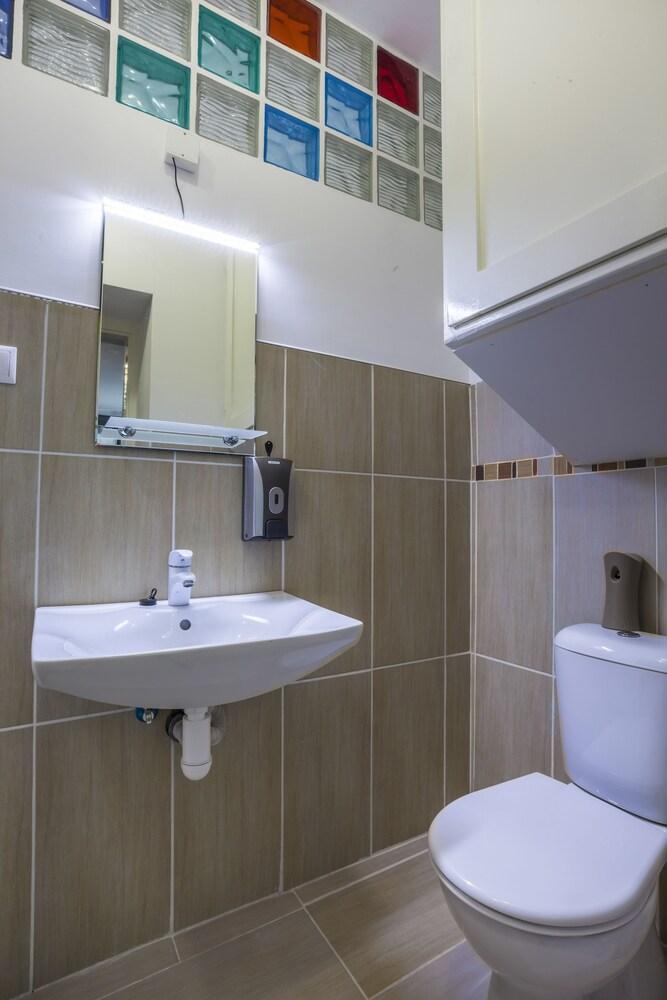 Luxury Air-Conditioned Rooms In Old Town Bratislava Exterior foto