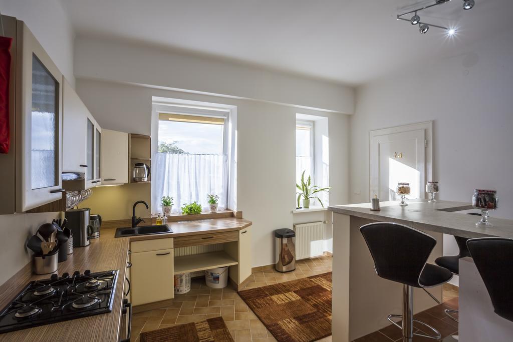 Luxury Air-Conditioned Rooms In Old Town Bratislava Exterior foto
